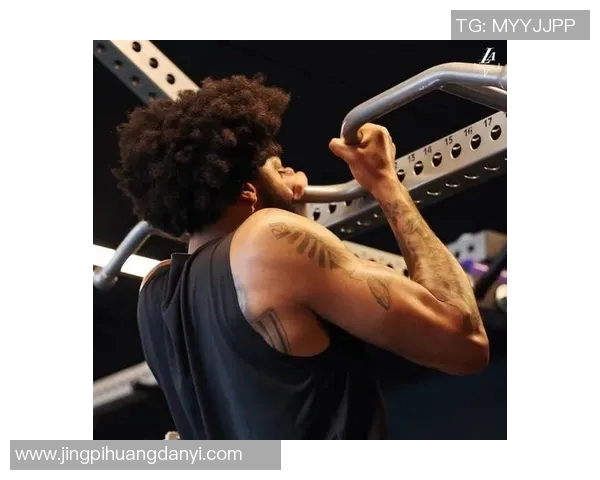 湖人官方晒队内训练片段：训练馆内氛围拉满