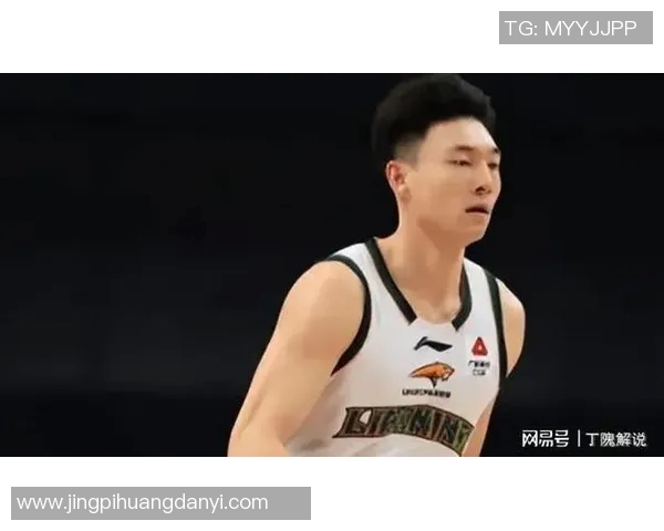 鄢手骐29分钟9分4助3断0失误，三分命中率35