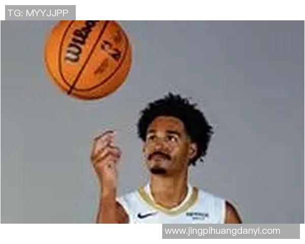 外线有谱！普尔半场三分4中4拿到13分 正负值+9